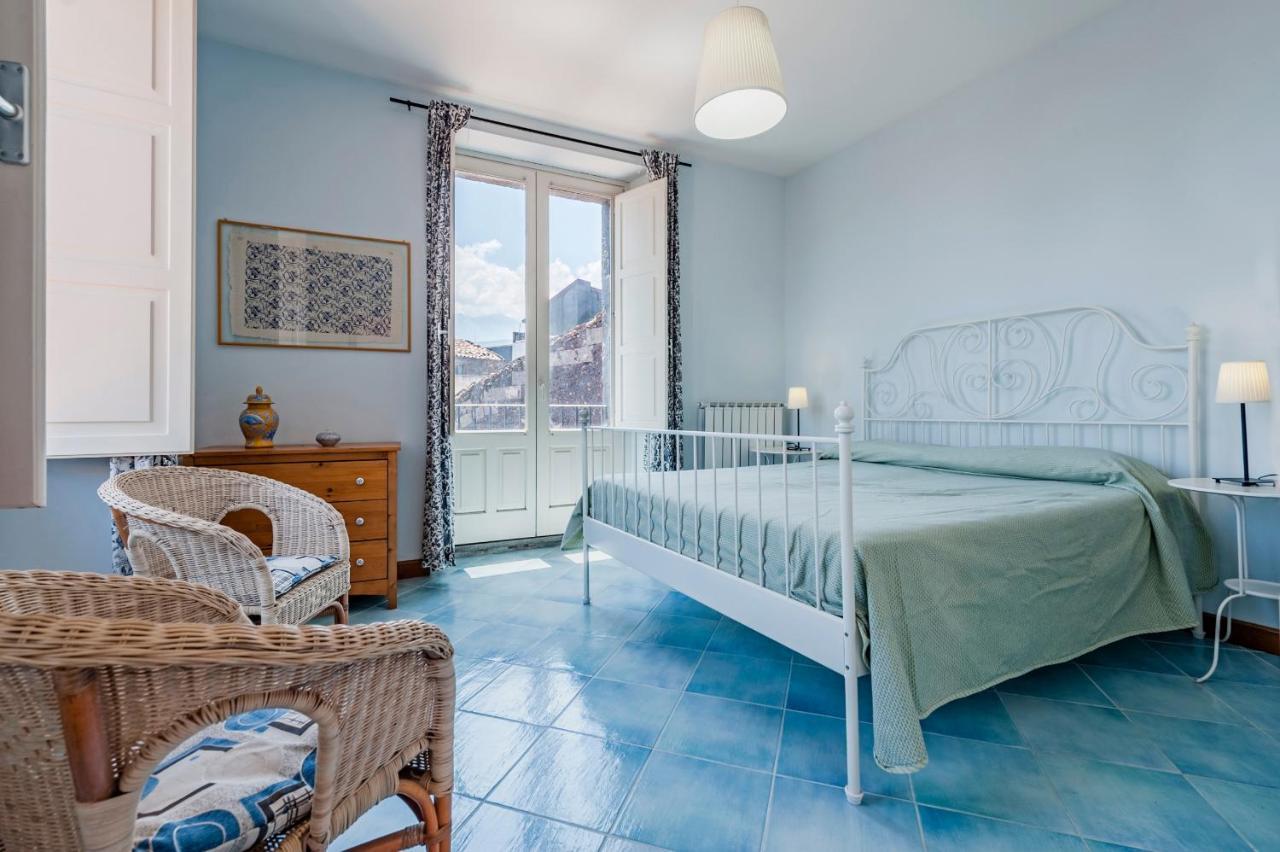Gli Iris Apartments By Wonderful Italy Linguaglossa Bagian luar foto