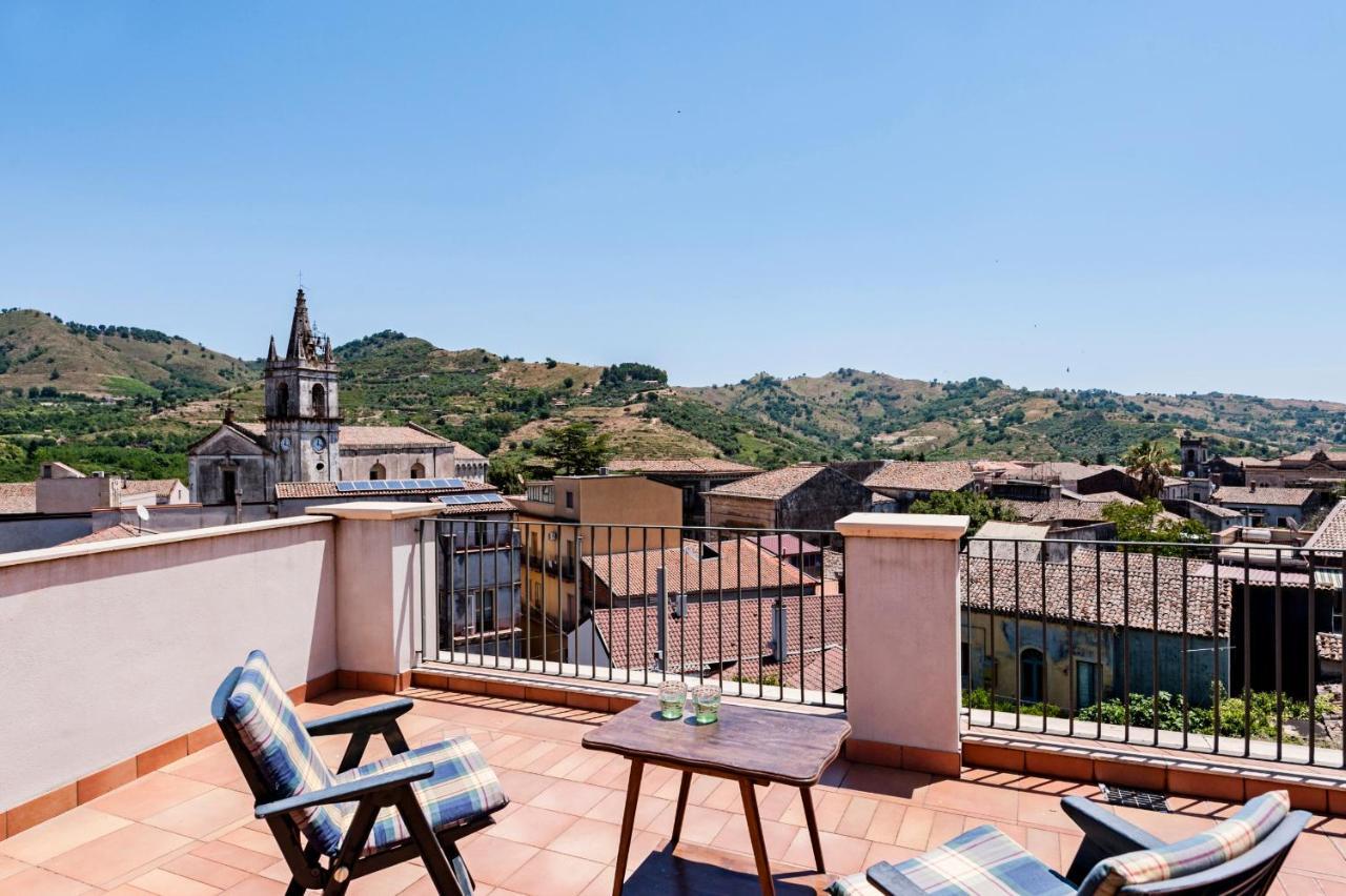 Gli Iris Apartments By Wonderful Italy Linguaglossa Bagian luar foto
