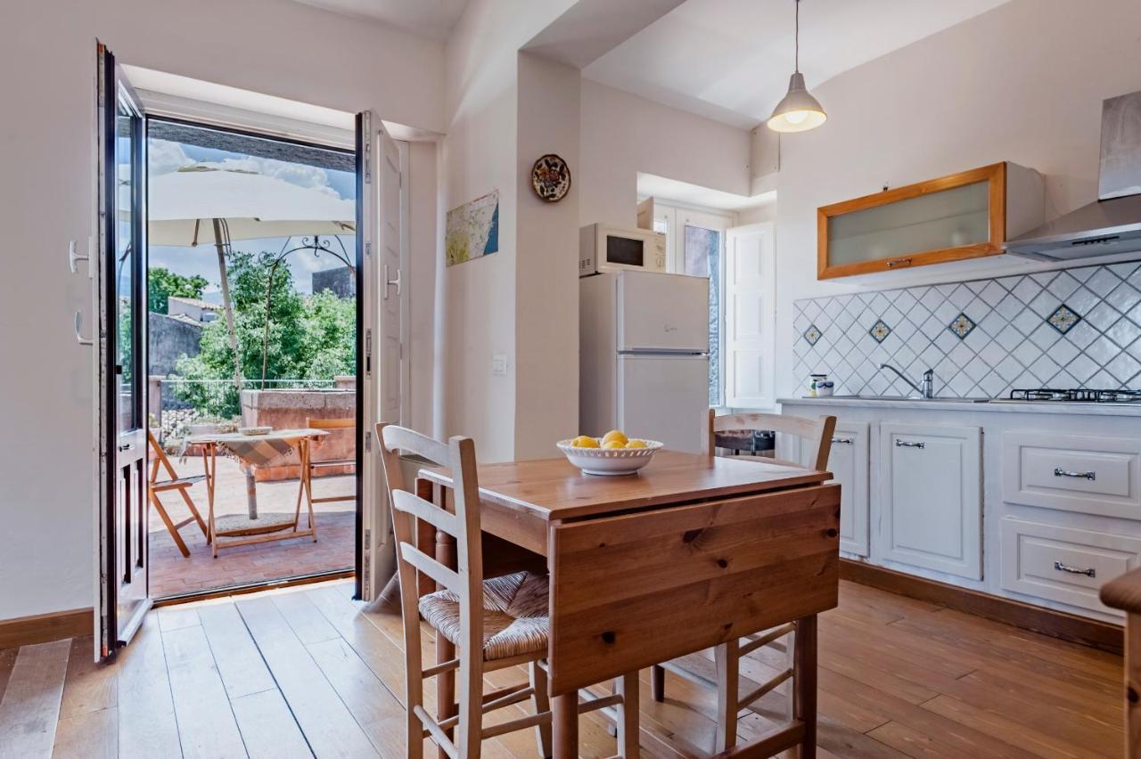 Gli Iris Apartments By Wonderful Italy Linguaglossa Bagian luar foto